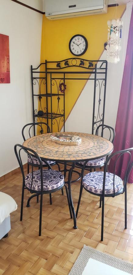 Face A La Apartment *